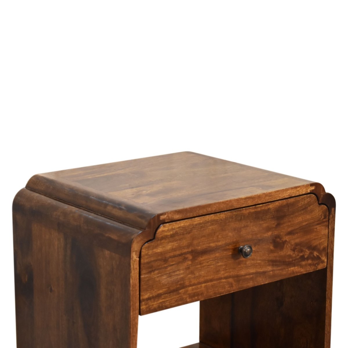 Comodino in Mango Massello Finitura Castagno con Cassetto, Ripiano e Pomolo in Ottone