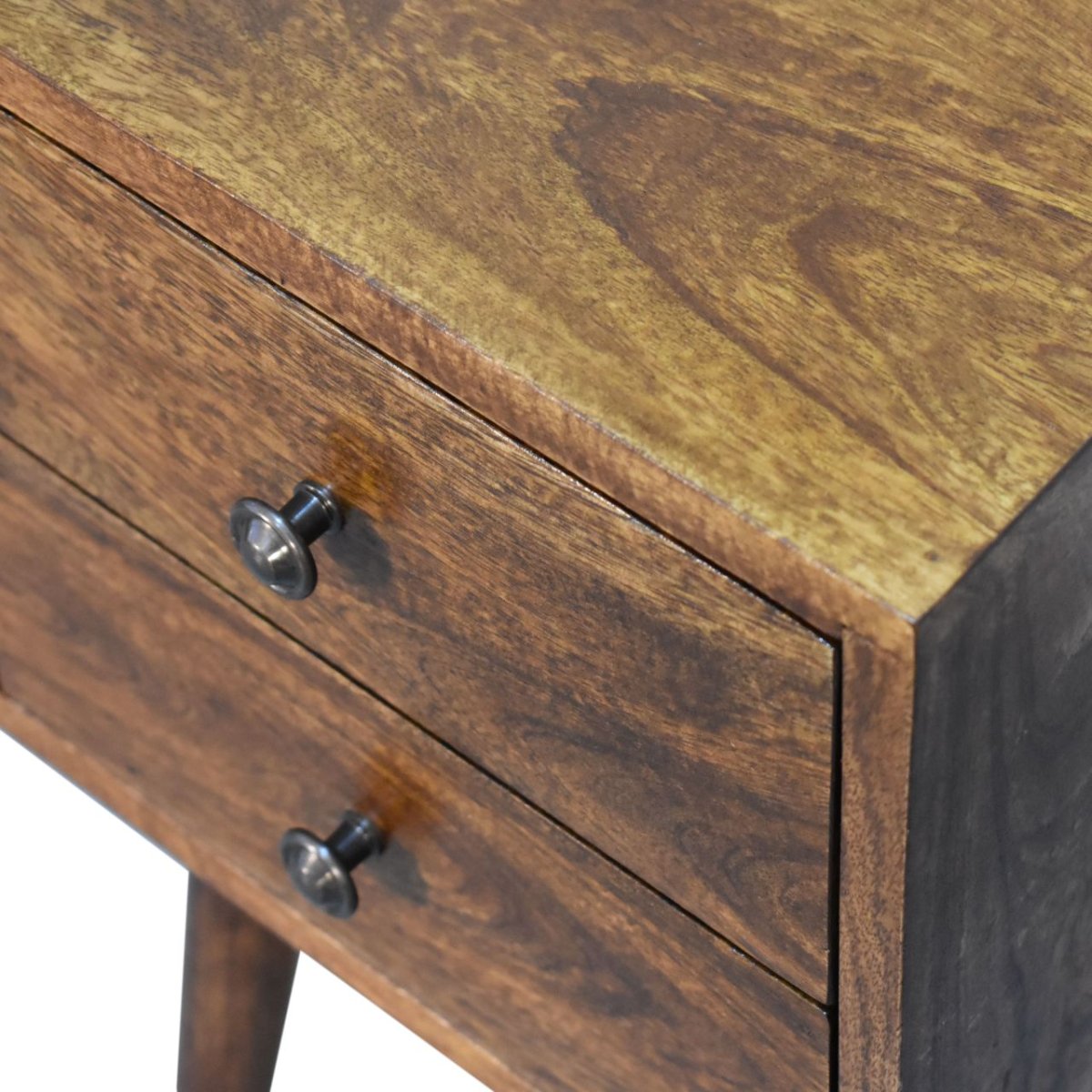 Comodino Mini in Mango Massello Finitura Castagno con 2 Cassetti e Gambe Scandinave