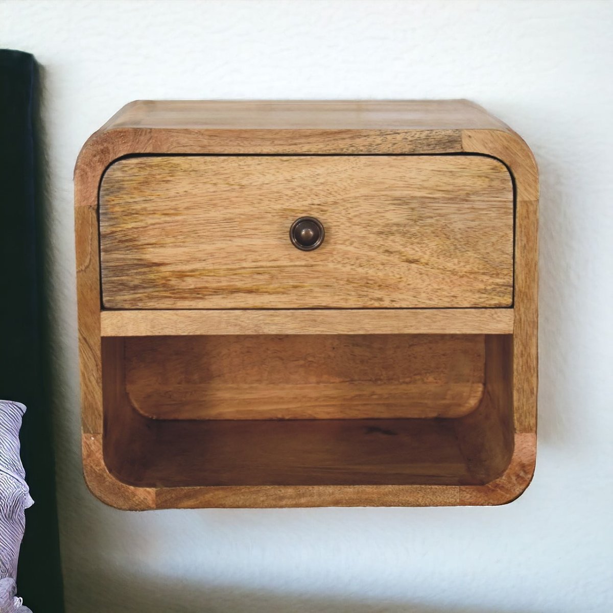 Comodino Sospeso Mini in Mango Massello Oak-ish con Cassetto e Vano Aperto — Linea Curva