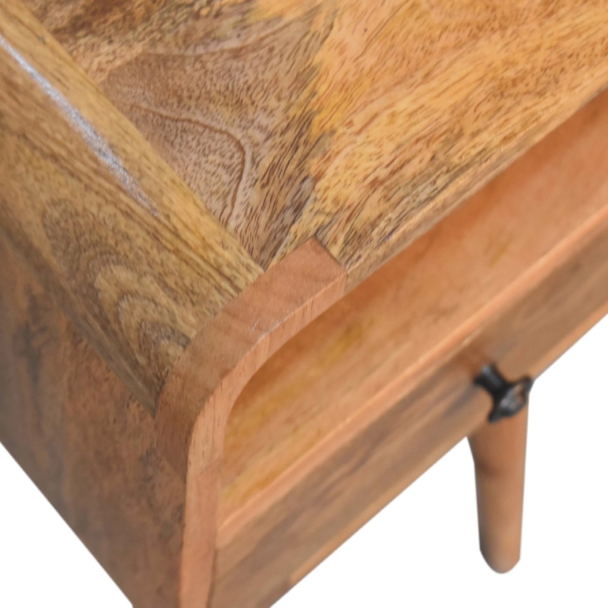 Comodino Mini in Mango Massello Oak-ish con Cassetto, Vano Aperto e Bordi Curvi — Gambe Nordic