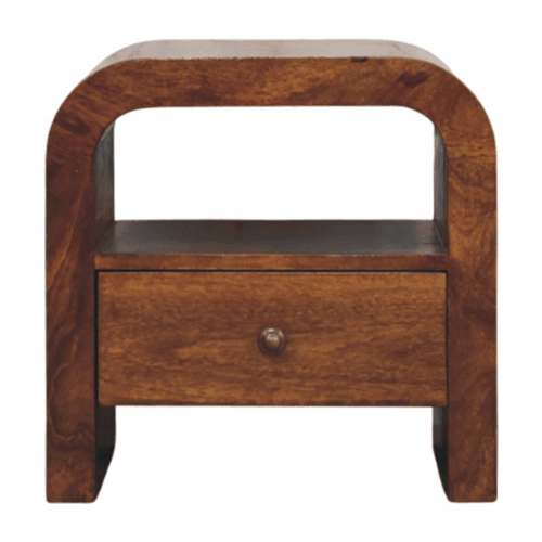 Comodino in Mango Massello Finitura Castagno con Cassetto, Ripiano e Pomolo Ottone — Linea Curva