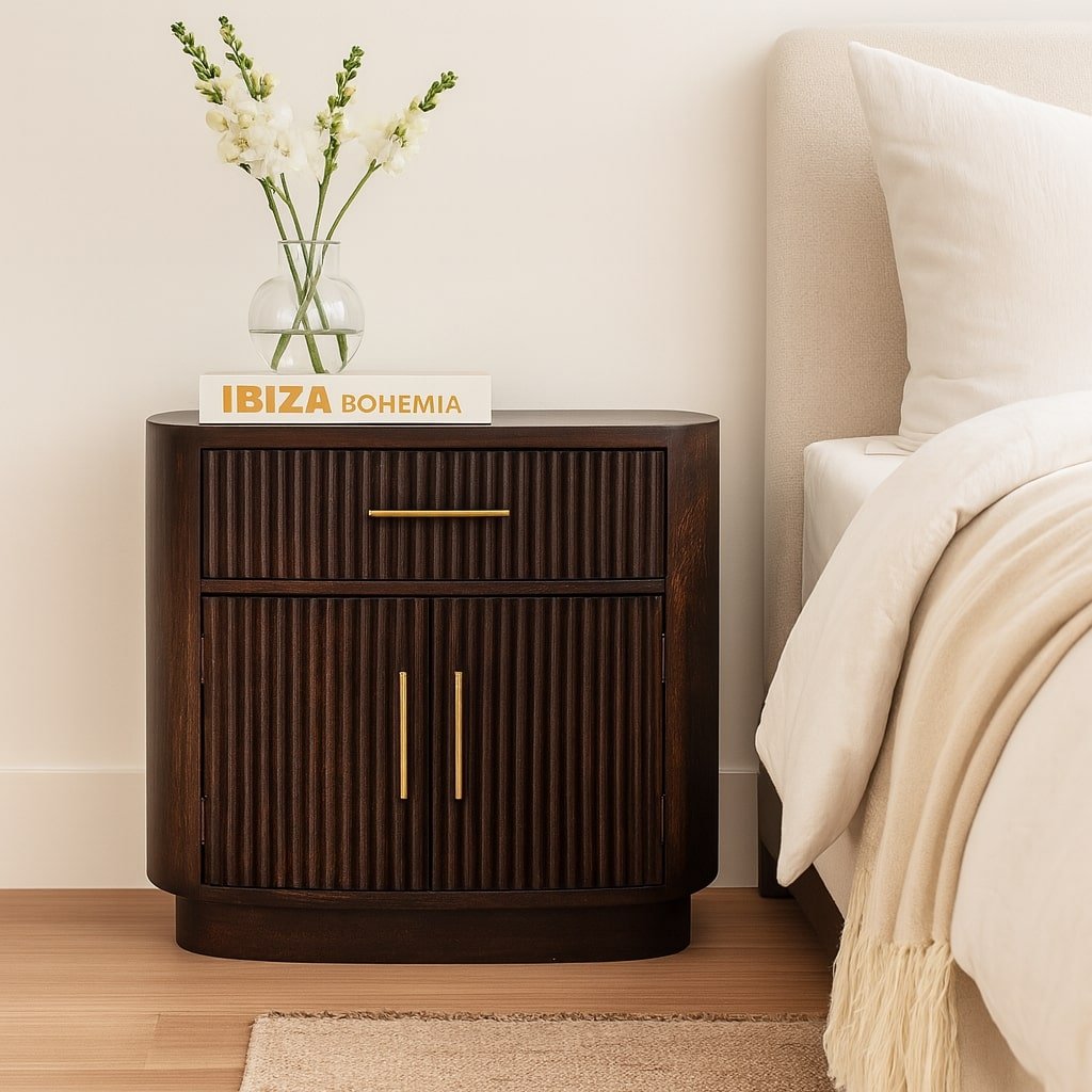 Milan Bedside