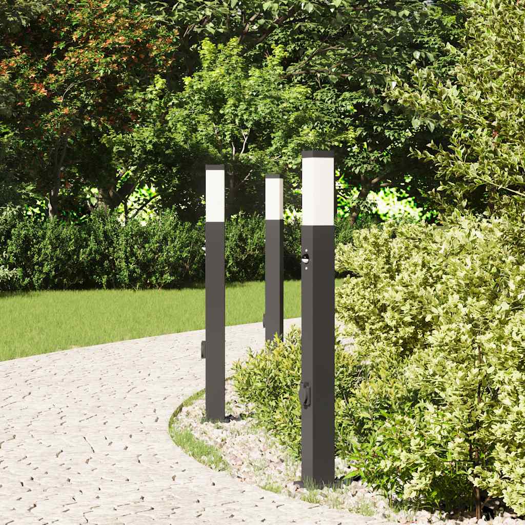 Lampioni a paletto con sensore e presa 3 pz 80 cm neri IP44