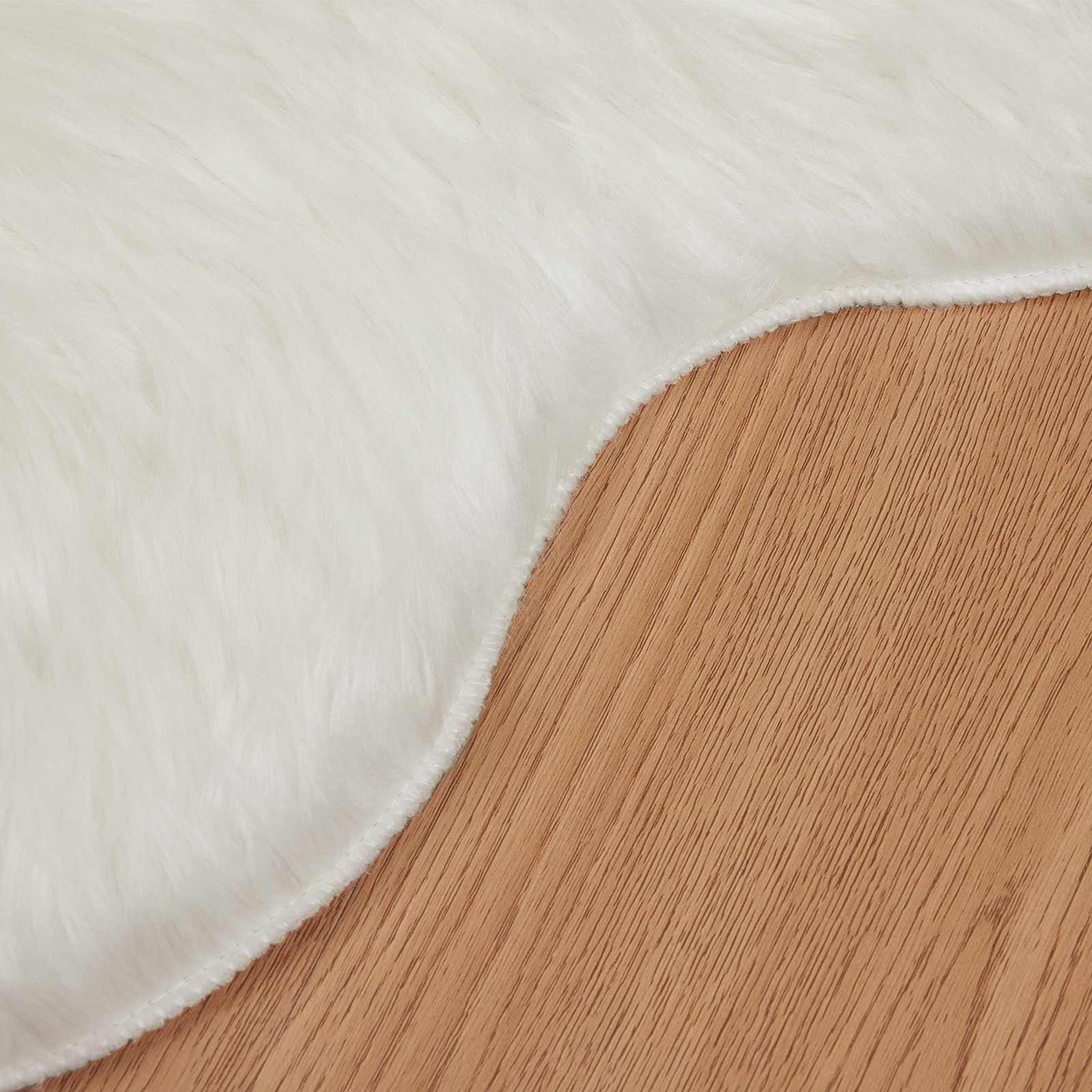 Tappeto in finta TAFALLA Bianco 60 x 90 cm Poliestere