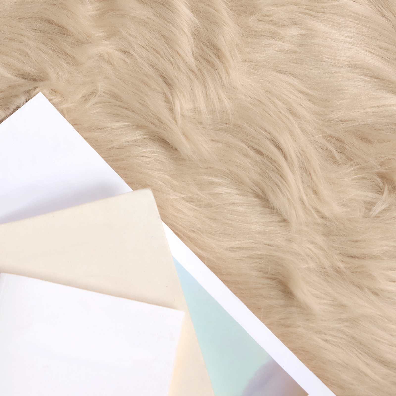 Tappeto in finta TAFALLA Beige 200 x 200 cm Poliestere