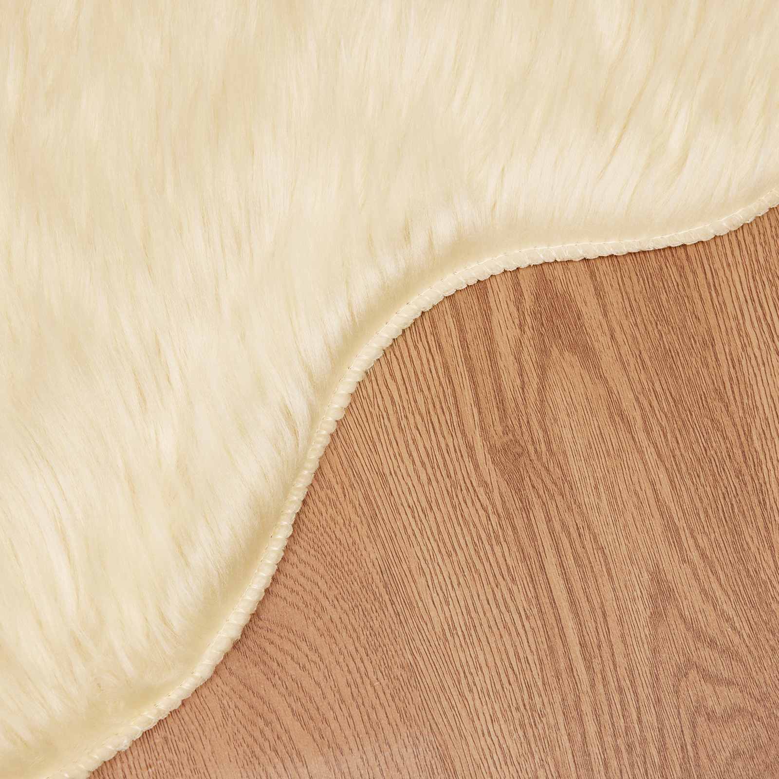 Tappeto in finta TAFALLA Crema 80 x 120 cm Poliestere