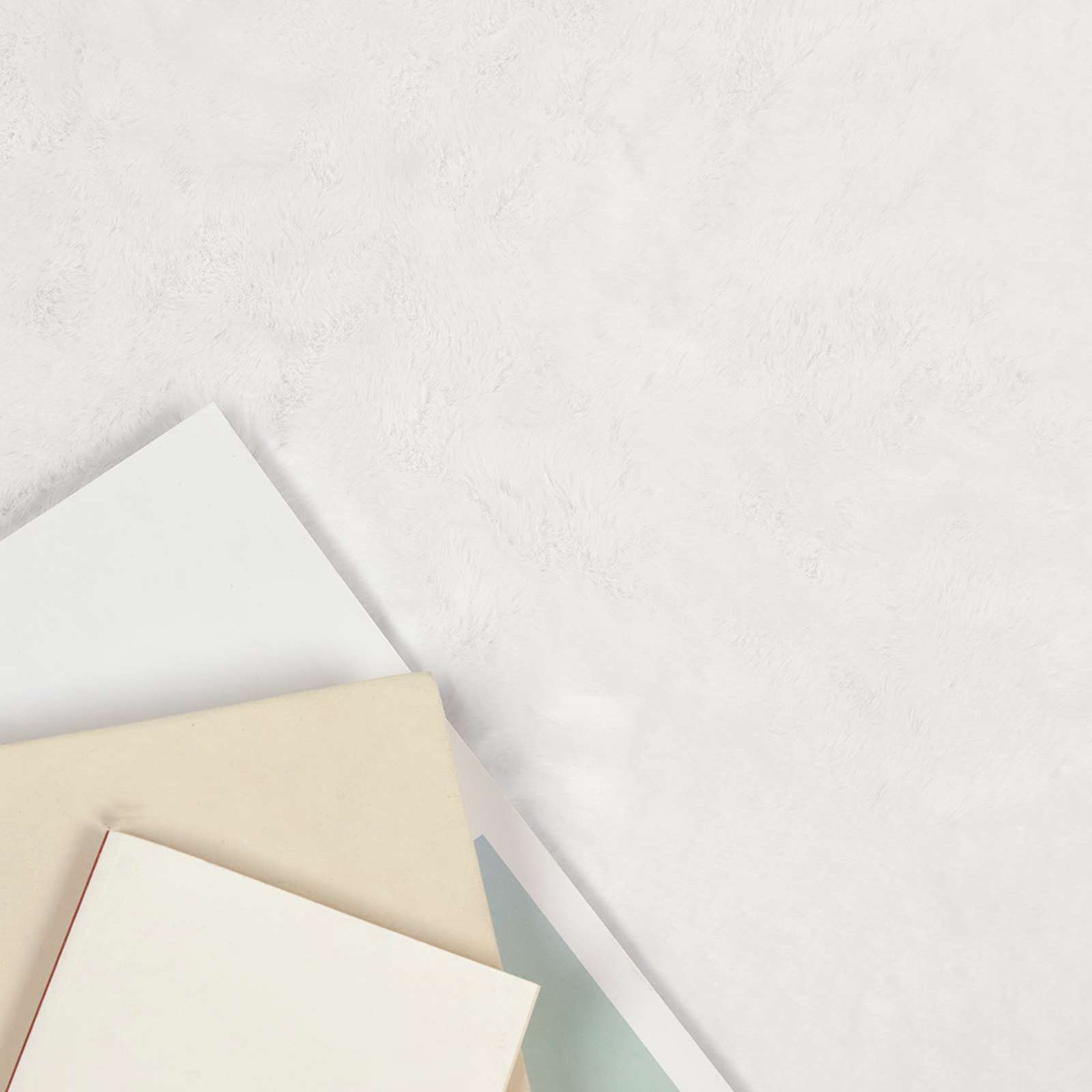 Tappeto antiscivolo in sintetica di coniglio OLITE Bianco