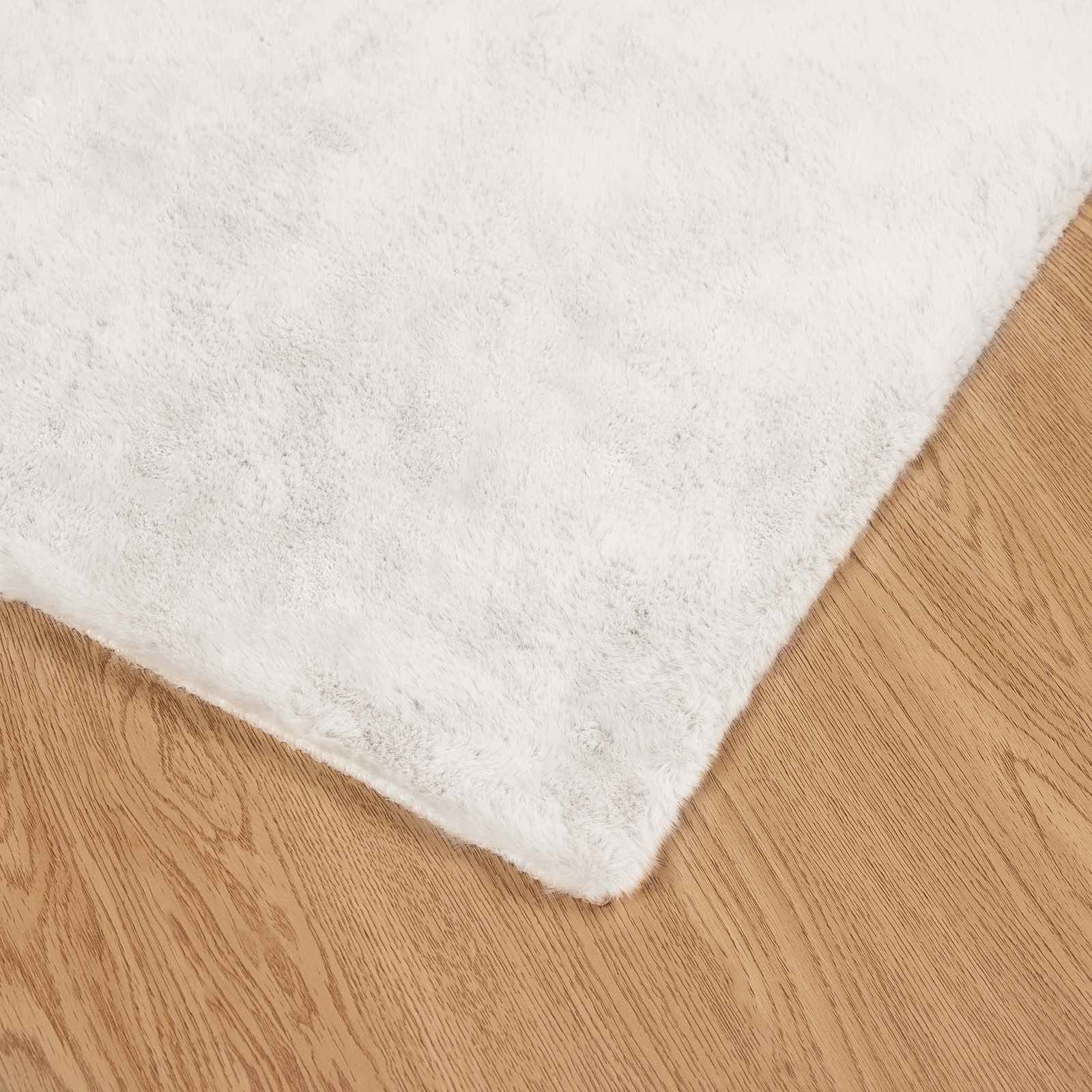 Tappeto antiscivolo in sintetica di coniglio OLITE Crema