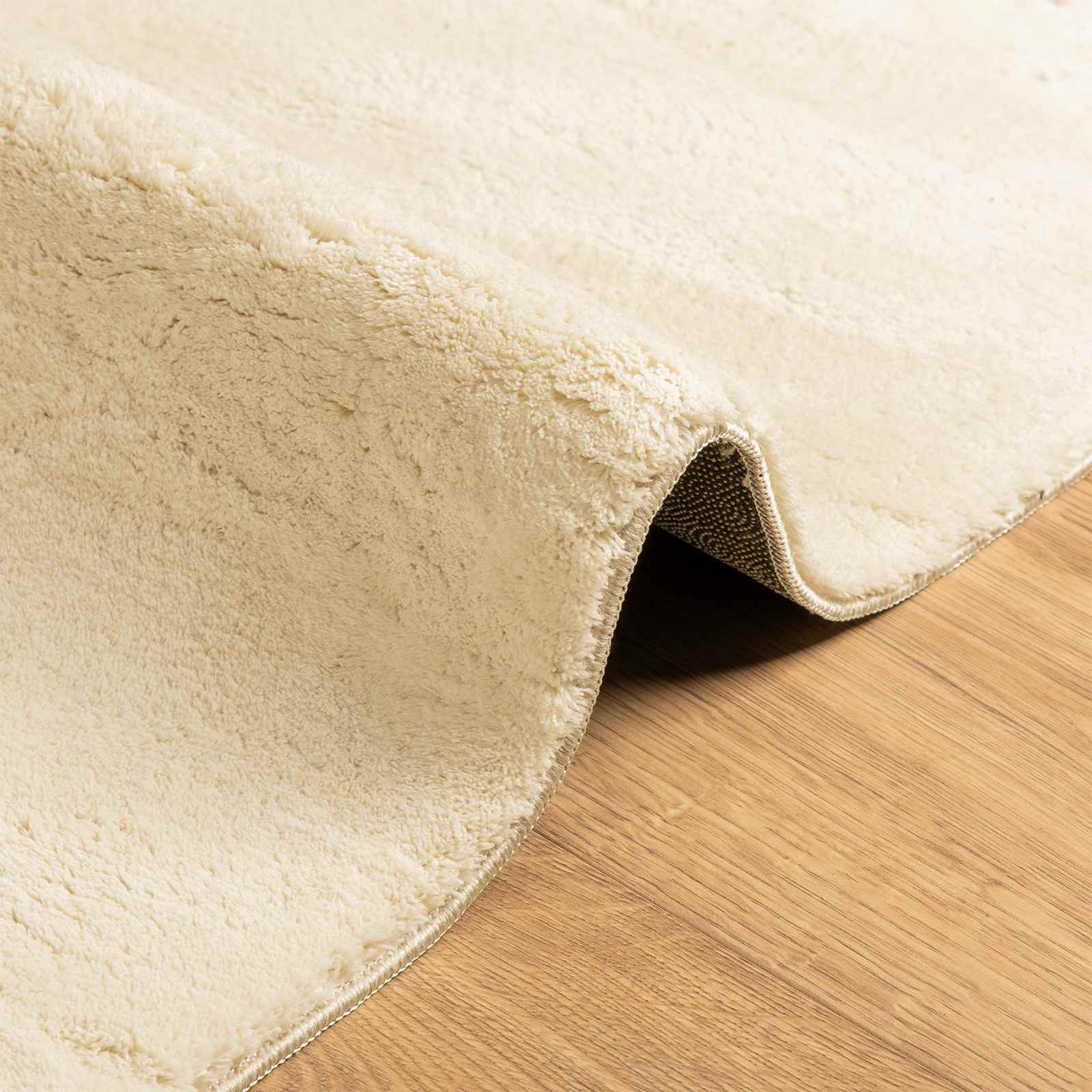 Tappeto a pelo medio, morbido e lavabile HUARTE Crema