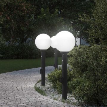 Lampioni a paletto con sensore e presa 3 pz 80 cm neri IP44