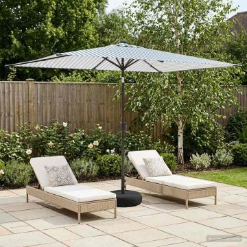 Parasol da giardino con luci LED e base 200 x 300 cm Poliestere